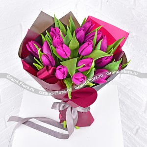 Фиолетовый закат - букет из фиолетовых тюльпанов